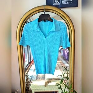 ISSEY MIYAKE BLUE TOP